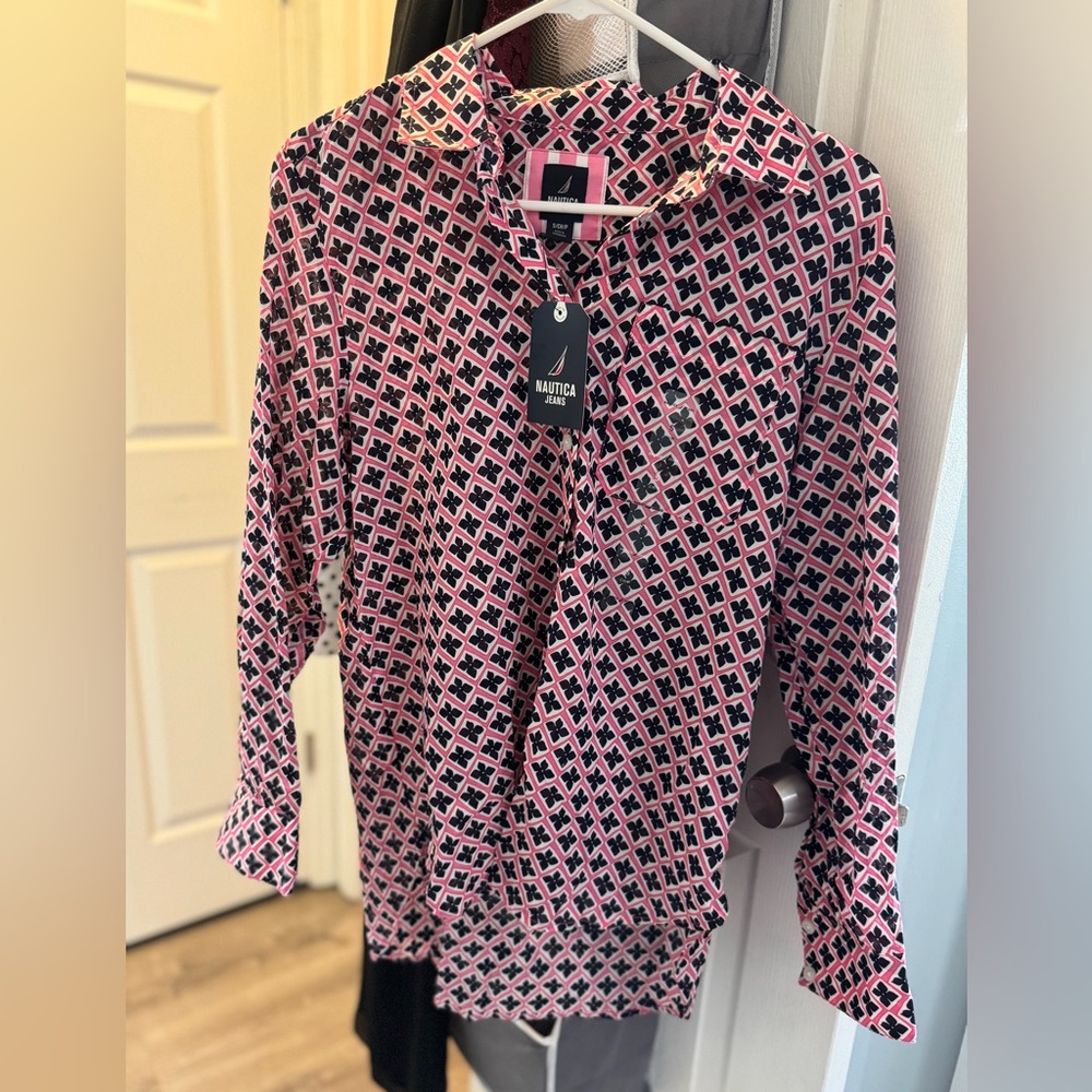 Nautica Black and Pink Geometric Shirt